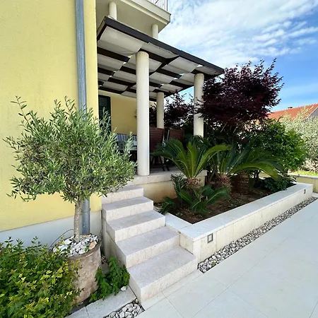 纳威甘特高级公寓