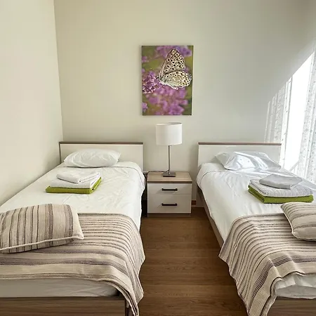 纳威甘特高级公寓 *